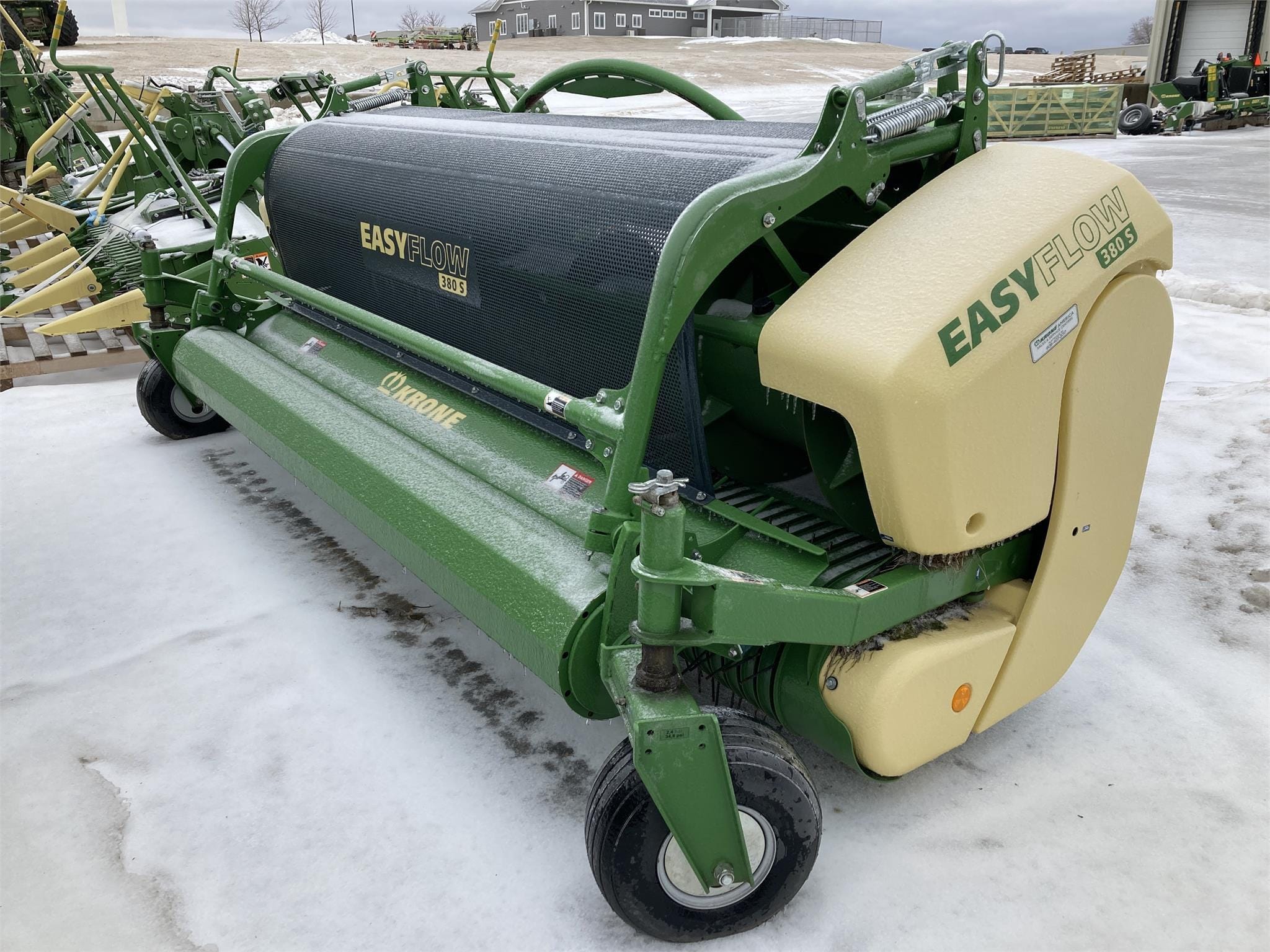 2020 Krone EASY FLOW 380S Equipment Image0