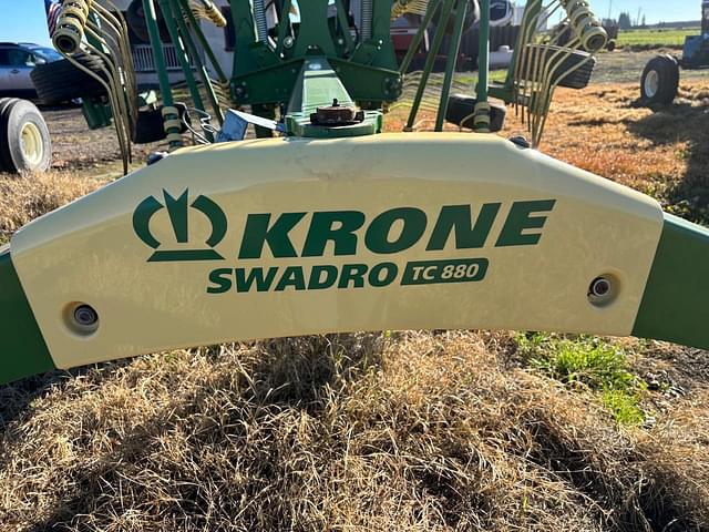 Image of Krone Swadro TC880 equipment image 2