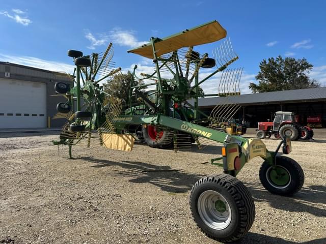 Image of Krone Swadro TS680 equipment image 3