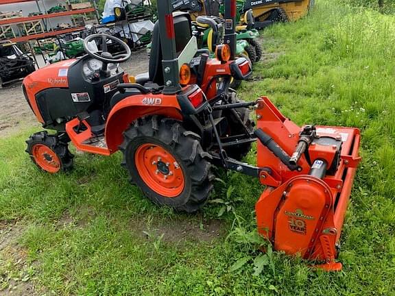 Image of Kubota B2401 equipment image 3