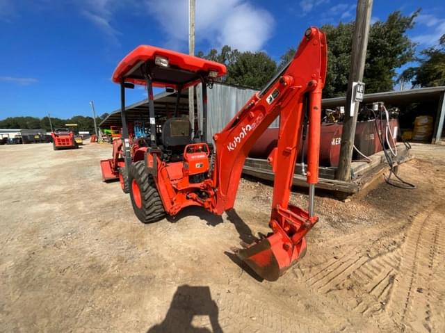 Image of Kubota B26 equipment image 2