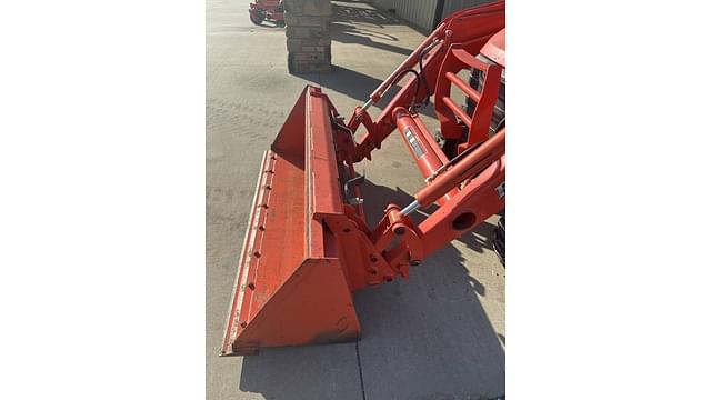 Image of Kubota B26 equipment image 4