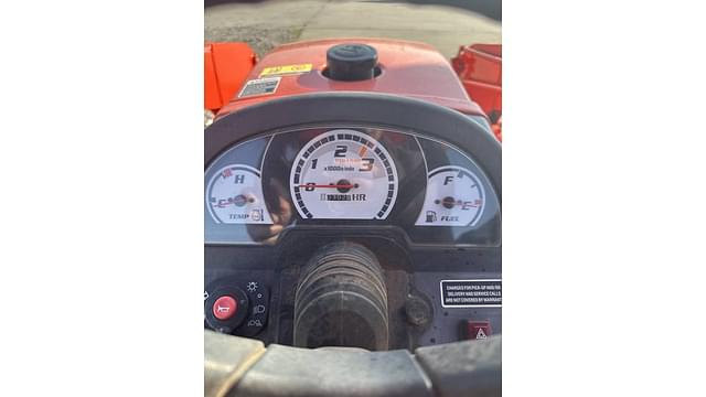 Image of Kubota B26 equipment image 3