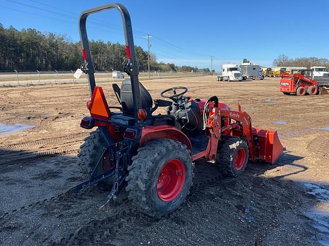 Image of Kubota B2601 equipment image 4