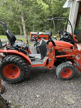 Image of Kubota B2601 equipment image 1