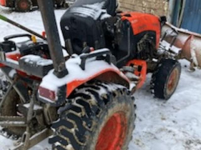 Image of Kubota B2601HSD equipment image 3