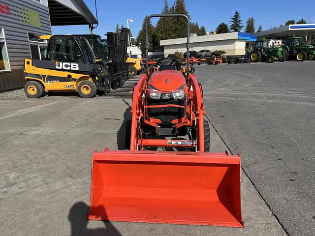 Image of Kubota B2650 equipment image 2