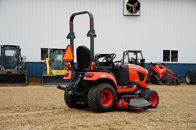 Image of Kubota BX2380 equipment image 4