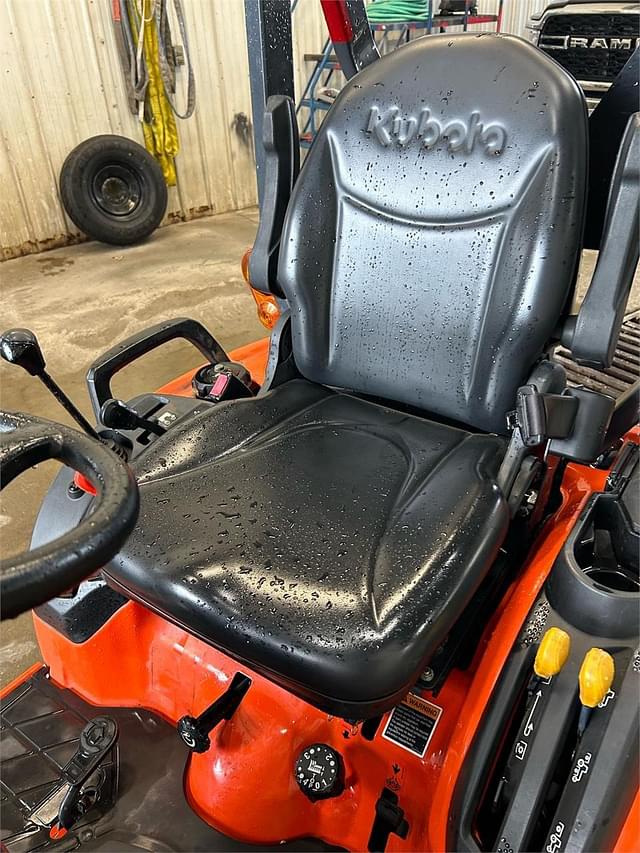 Image of Kubota BX2380 equipment image 3