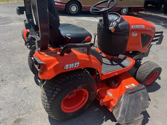 Image of Kubota BX2380 equipment image 2