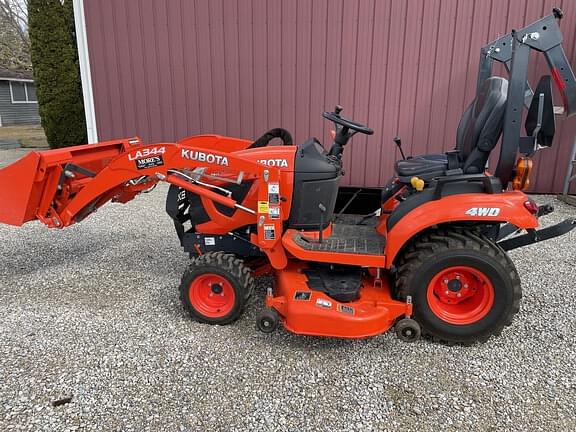 Image of Kubota BX2380 equipment image 1