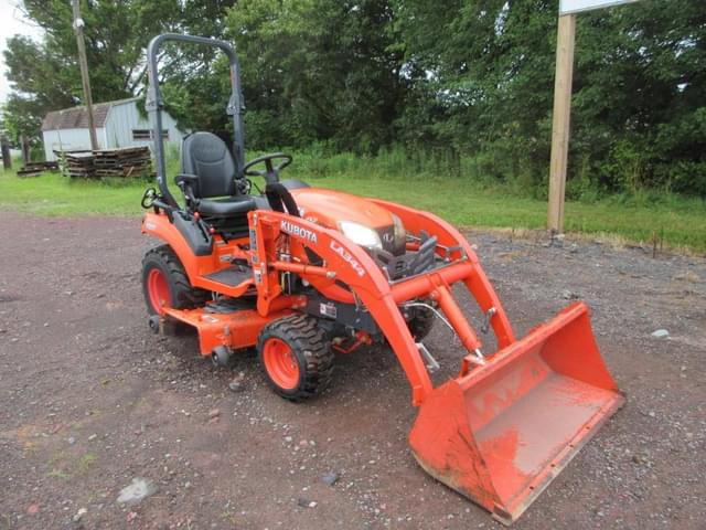 Image of Kubota BX2380 equipment image 4