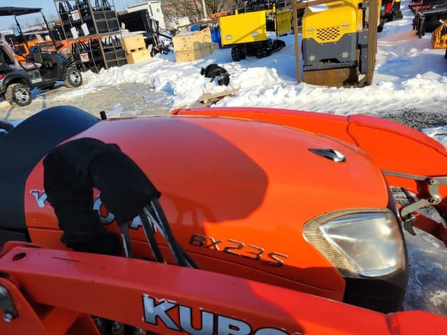 Image of Kubota BX23S equipment image 4