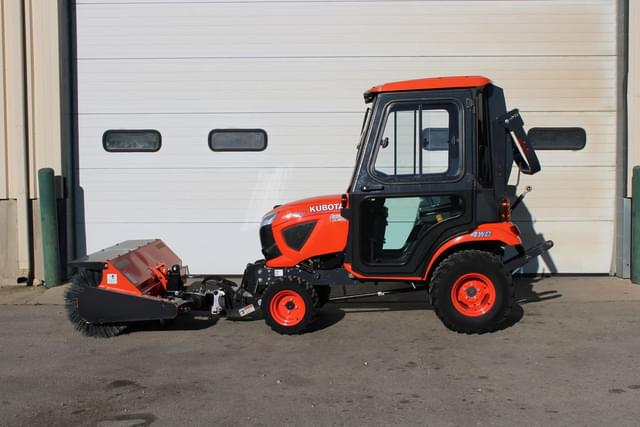 Image of Kubota BX2680 equipment image 2
