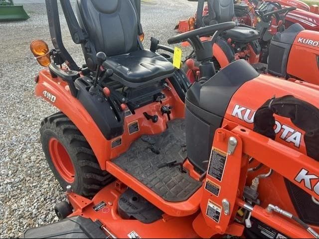 Image of Kubota BX2680 equipment image 3