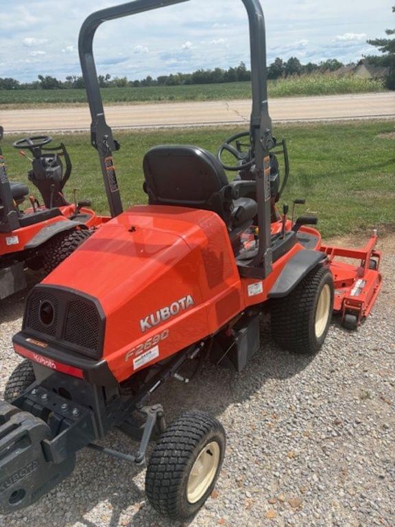 Image of Kubota F2690 equipment image 4