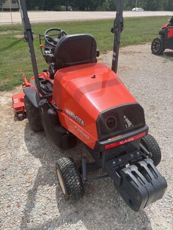 Image of Kubota F2690 equipment image 3