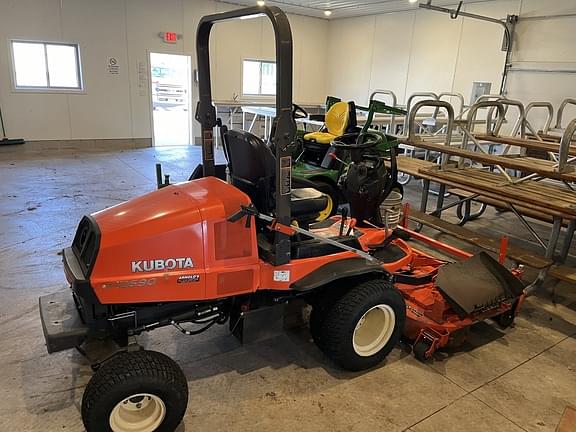 Image of Kubota F2690 equipment image 1