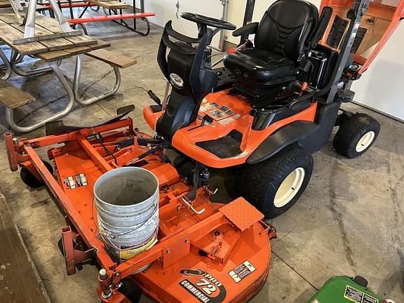 Image of Kubota F2690 equipment image 2