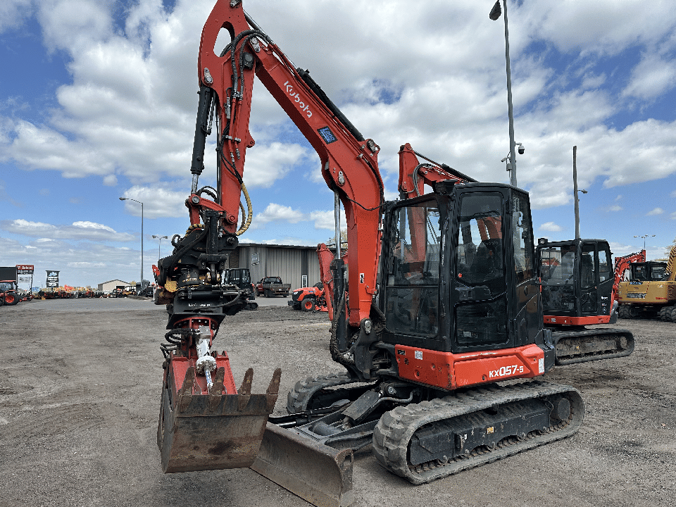 Kubota KX057-5 Equipment Image0