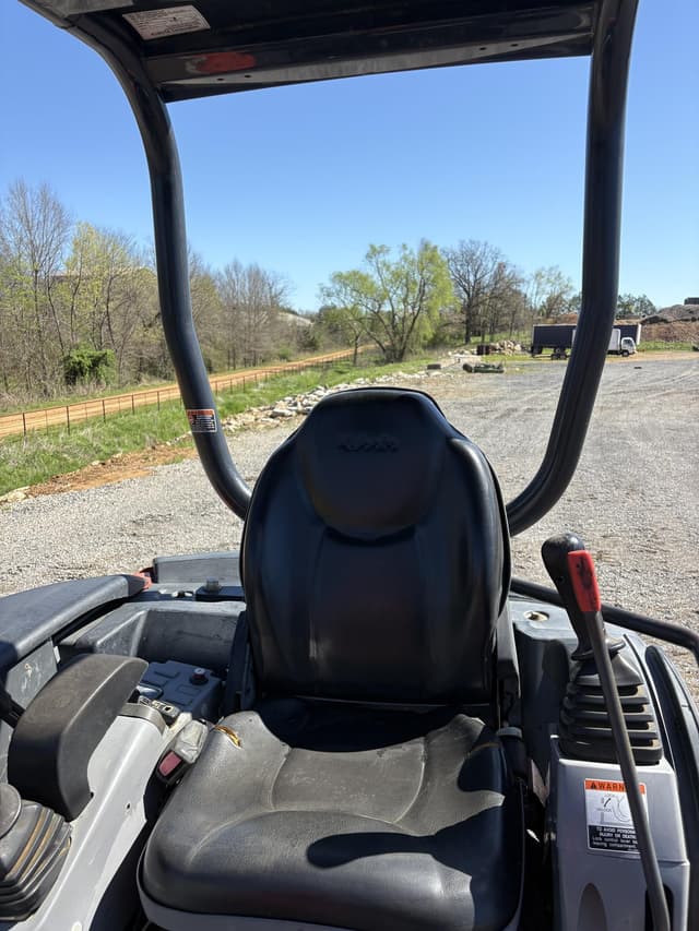 Image of Kubota KX033-4 equipment image 4