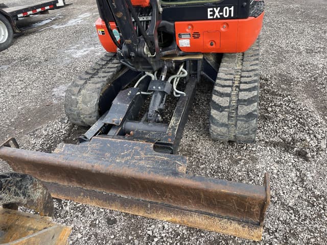 Image of Kubota KX040-4 equipment image 3