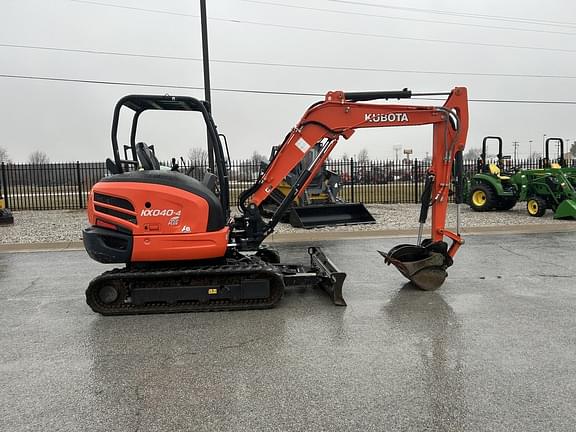 Image of Kubota KX040-4 equipment image 3