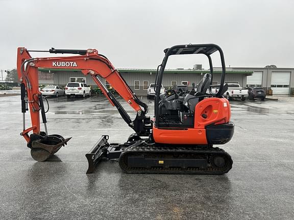 Image of Kubota KX040-4 Primary image