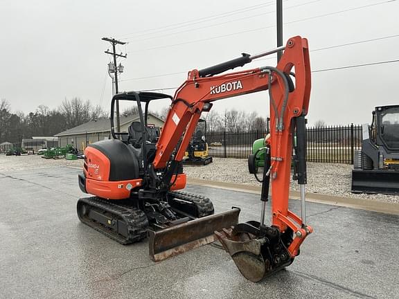 Image of Kubota KX040-4 equipment image 2