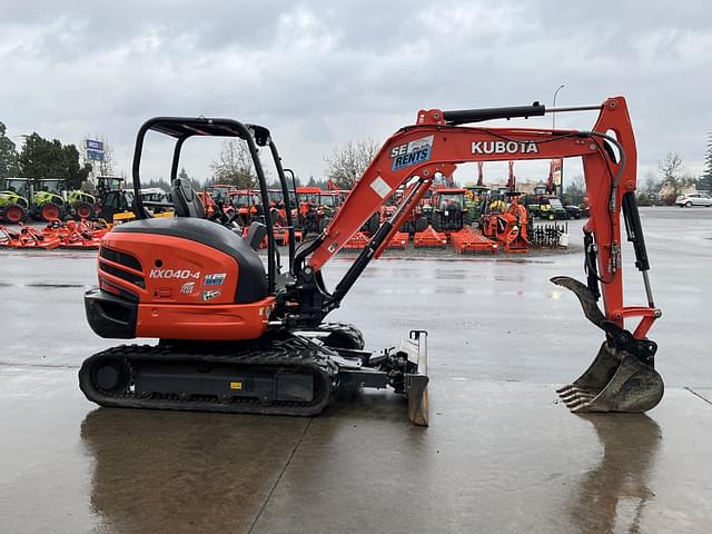 Image of Kubota KX040-4 equipment image 4