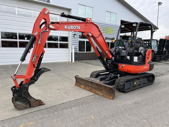 Image of Kubota KX040-4R1T equipment image 1