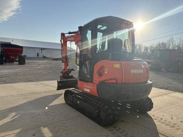 Image of Kubota KX040-4 equipment image 4