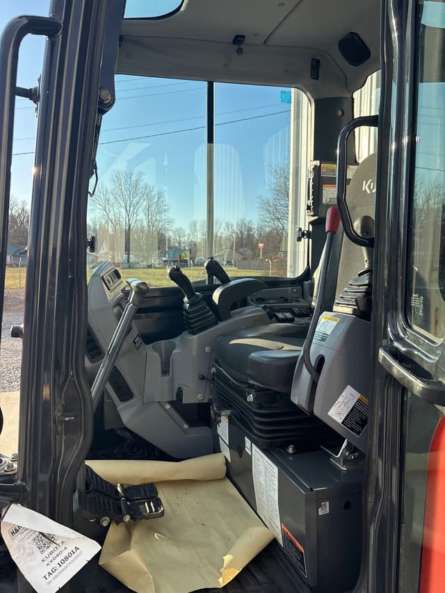 Image of Kubota KX040-4 equipment image 1