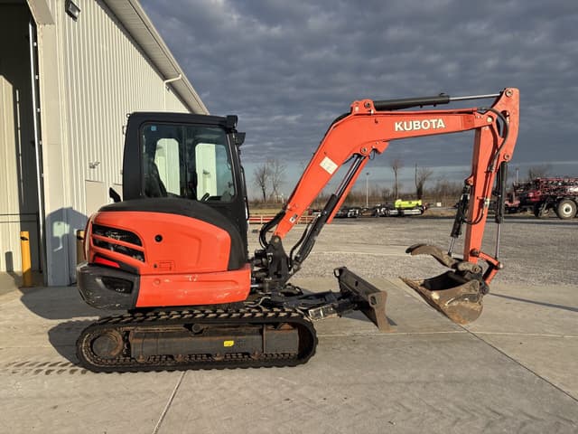 Image of Kubota KX040-4 equipment image 1
