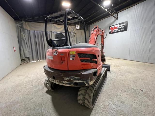 Image of Kubota KX040-4 equipment image 4