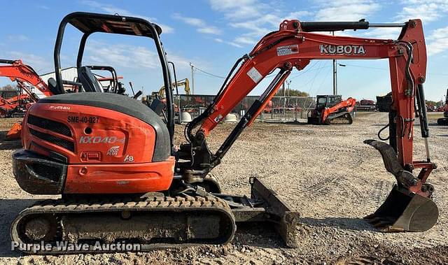 Image of Kubota KX040-4 equipment image 3