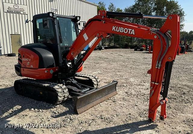 Image of Kubota KX040-4 equipment image 2