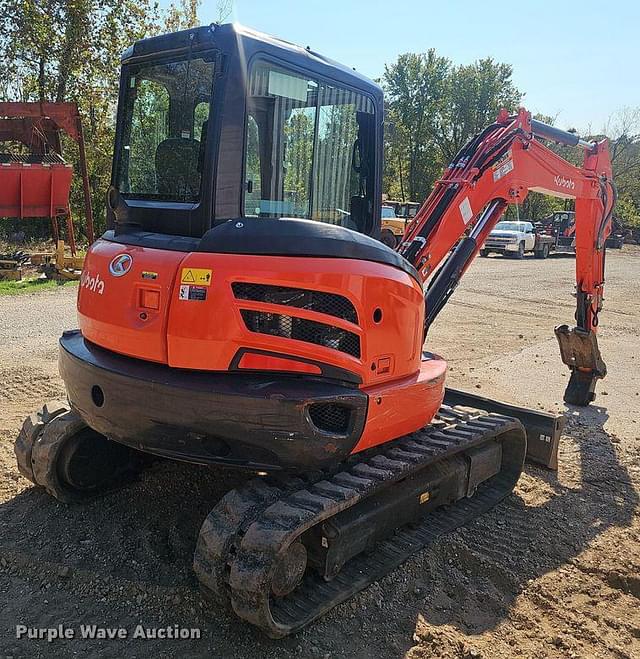 Image of Kubota KX057-4 equipment image 4