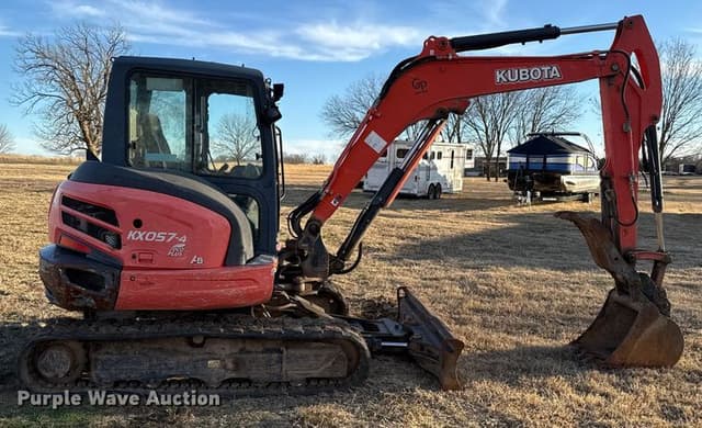 Image of Kubota KX057-4 equipment image 3