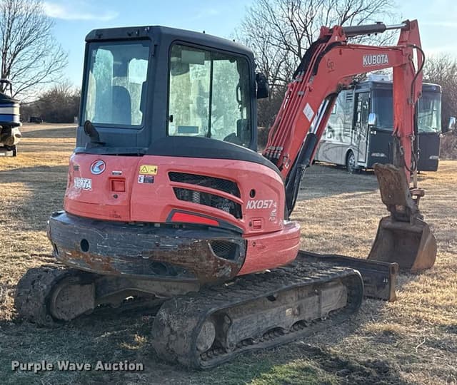 Image of Kubota KX057-4 equipment image 4