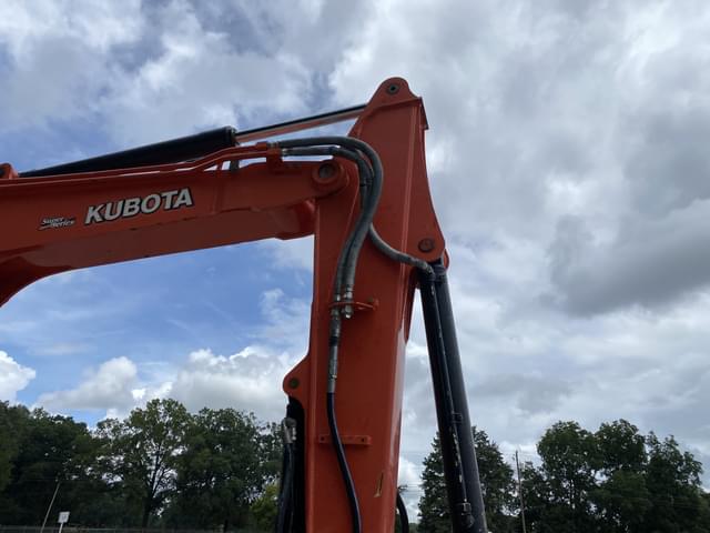 Image of Kubota KX080-4S equipment image 4