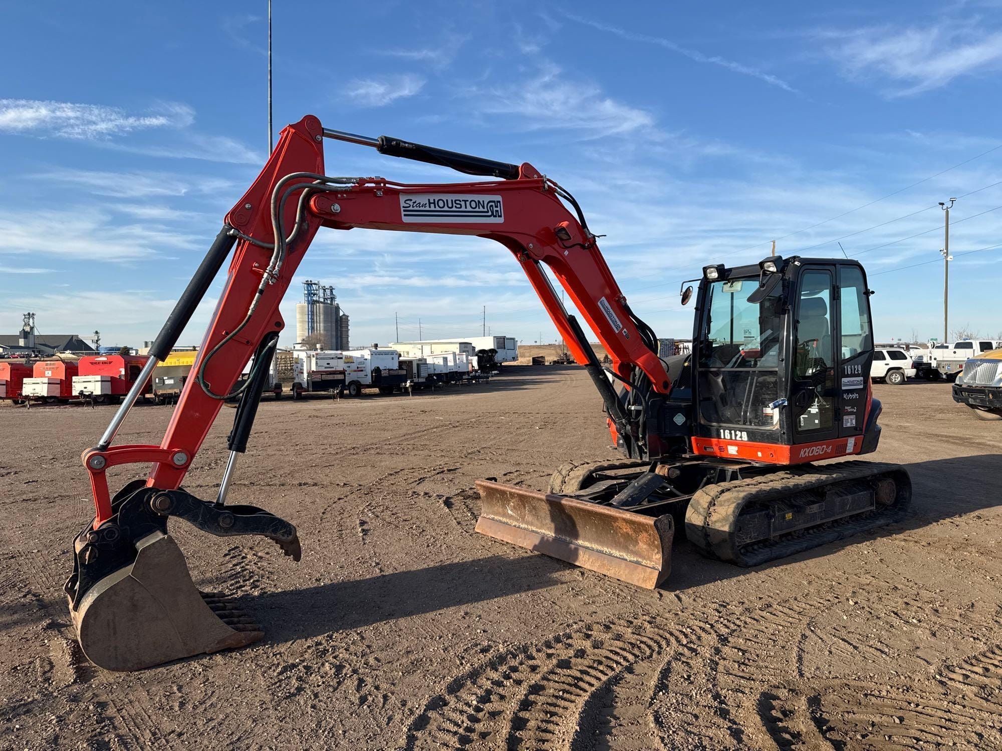 2020 Kubota KX080-4S2 Equipment Image0