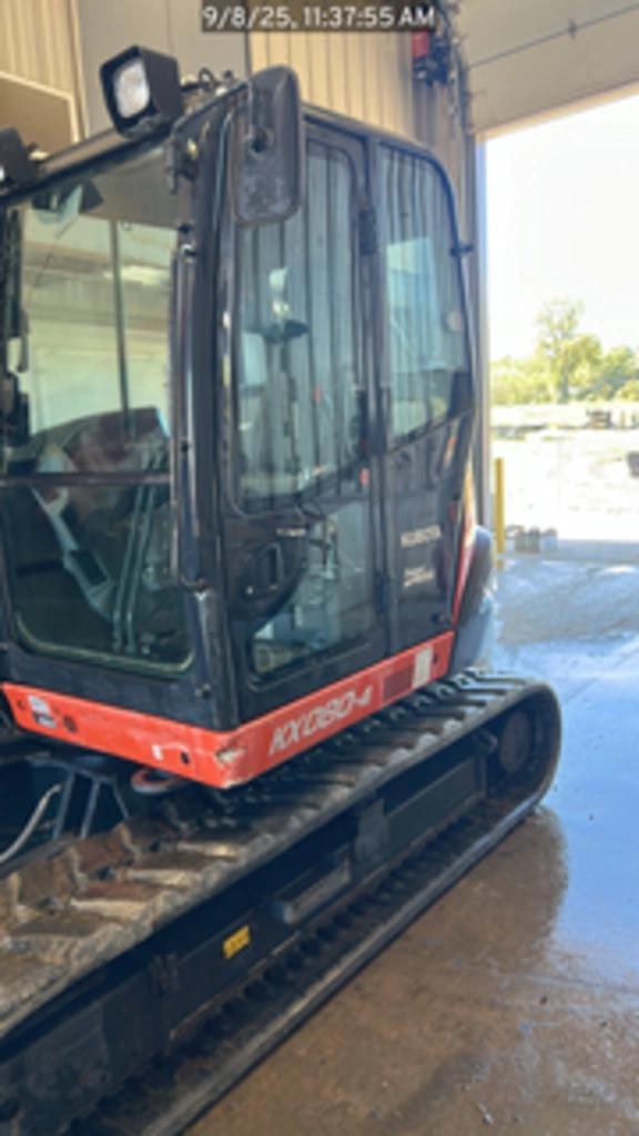 Image of Kubota KX080-4 equipment image 2