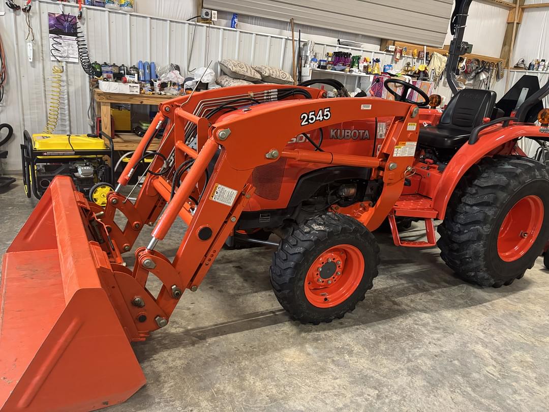 Image of Kubota L2501 Primary image
