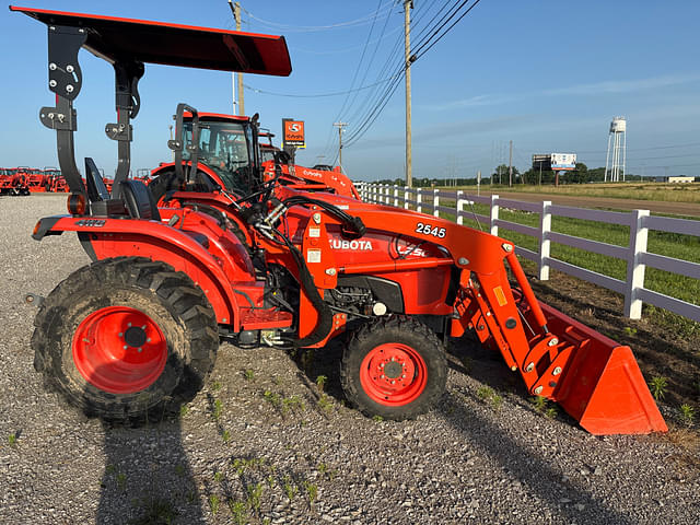 Image of Kubota L2501 equipment image 1