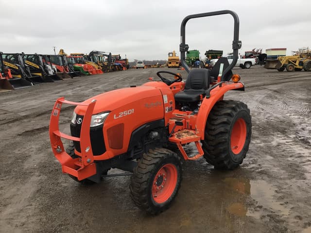 Image of Kubota L2501 equipment image 1