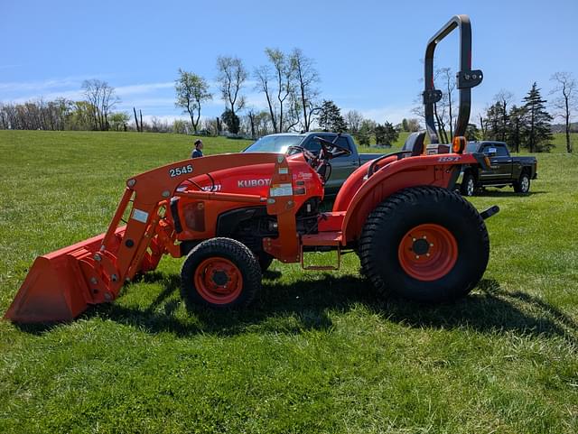 Image of Kubota L2501HST equipment image 1