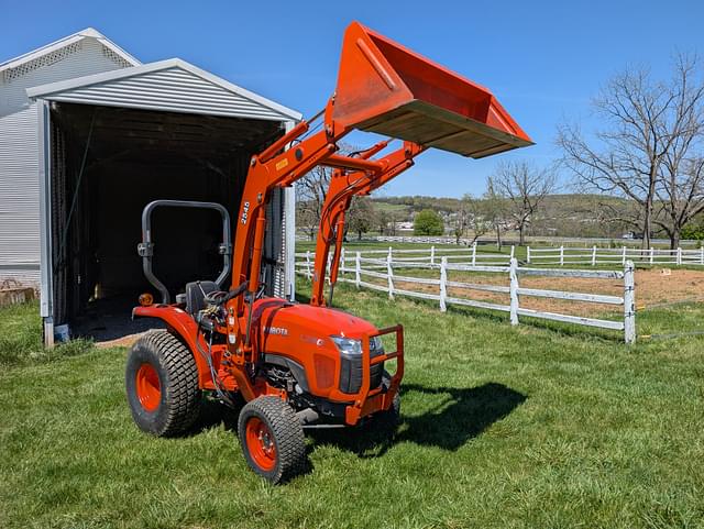 Image of Kubota L2501HST equipment image 3