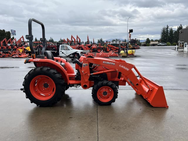 Image of Kubota L2501HST equipment image 4