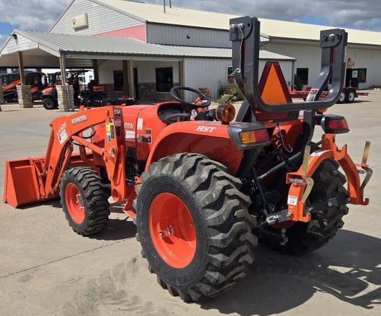 Main image Kubota L2501HST